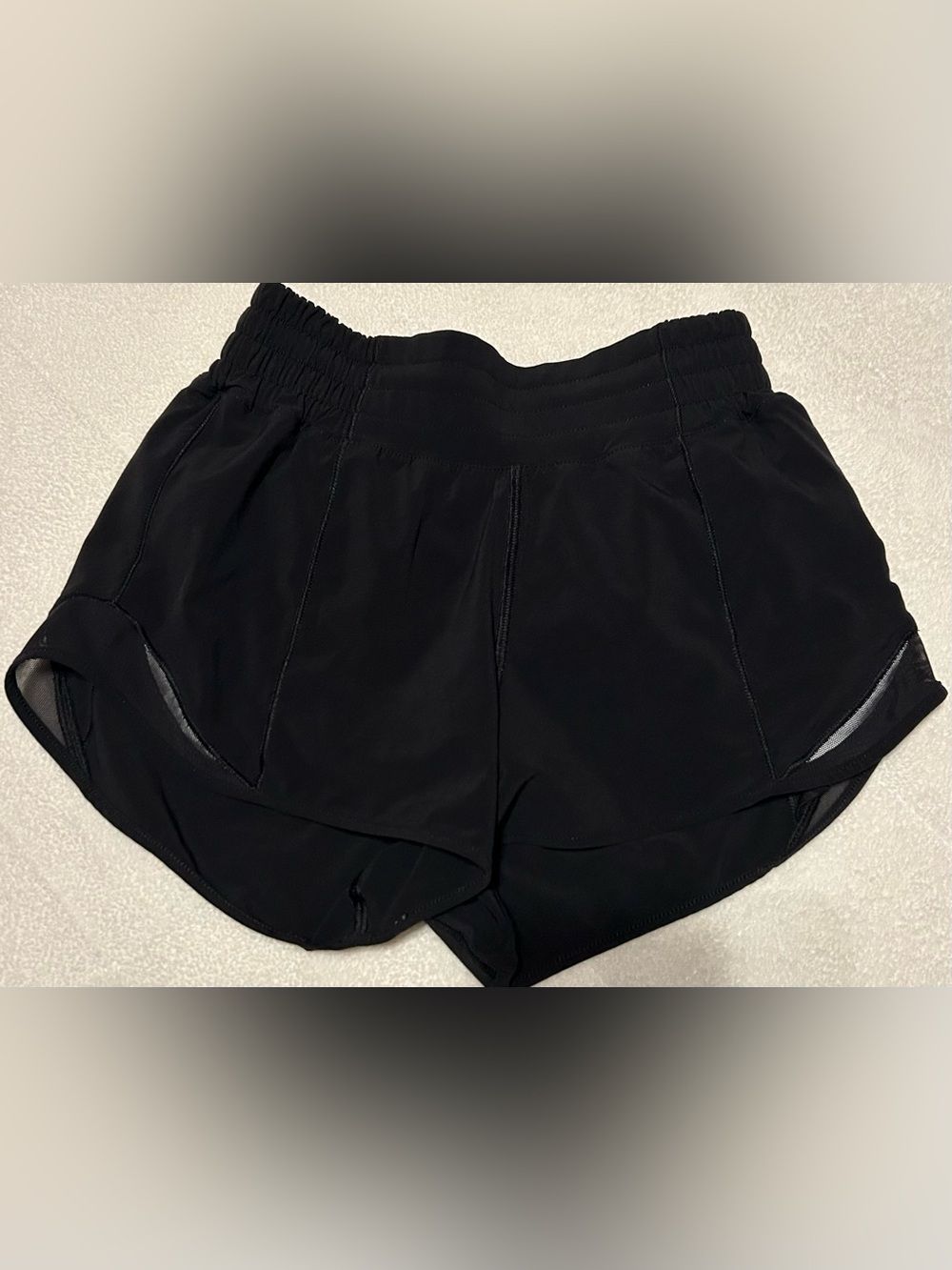 Lululemon Hotty Hot HR Black shorts - size 0